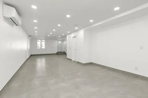 15027 78th Avenue Flushing NY 11367