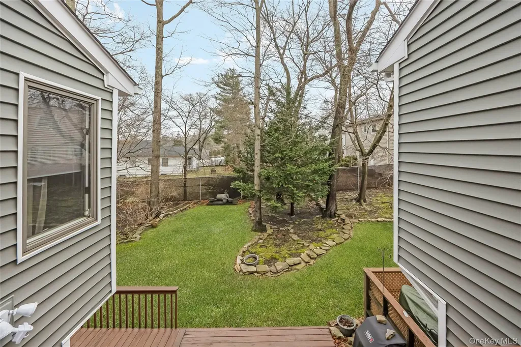 17 Jeremy Circle Nesconset NY 11767