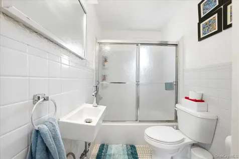 421 Dunham Avenue Mount Vernon NY 10553