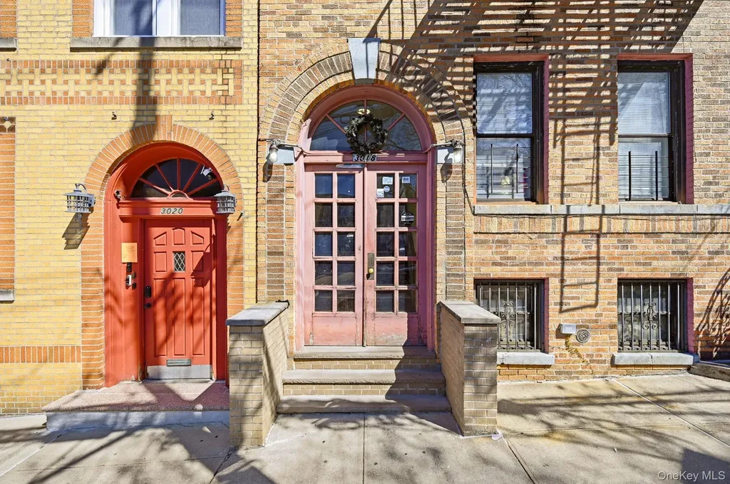 3018 Paulding Avenue Bronx NY 10469