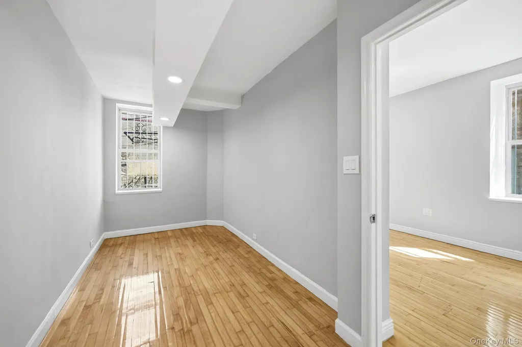 3018 Paulding Avenue Bronx NY 10469