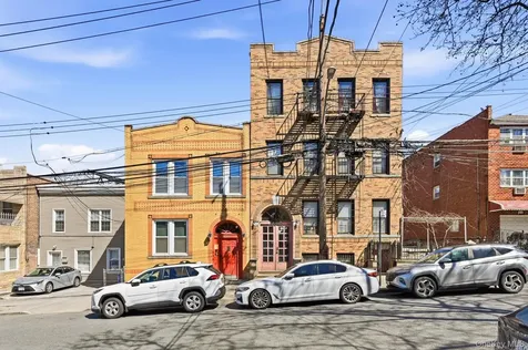 3018 Paulding Avenue Bronx NY 10469