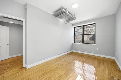 3018 Paulding Avenue Bronx NY 10469