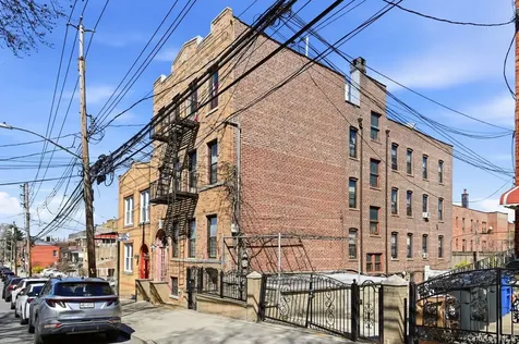 3018 Paulding Avenue Bronx NY 10469