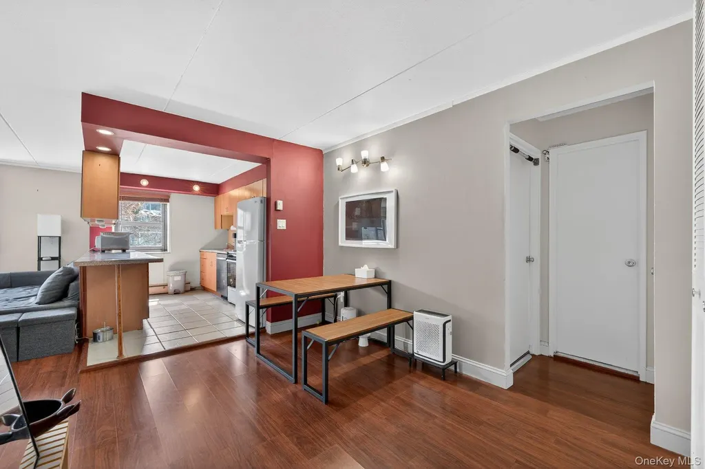 100 Clinton Avenue Mineola NY 11501