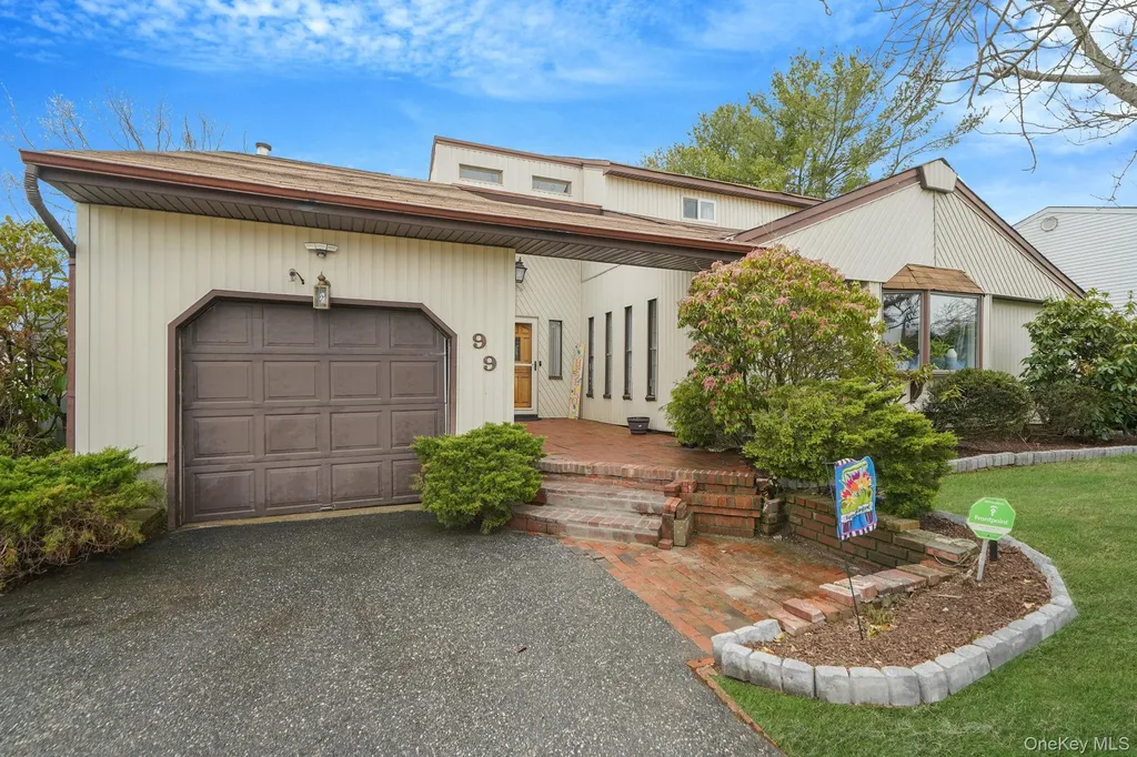 99 Rustic Avenue Medford NY 11763
