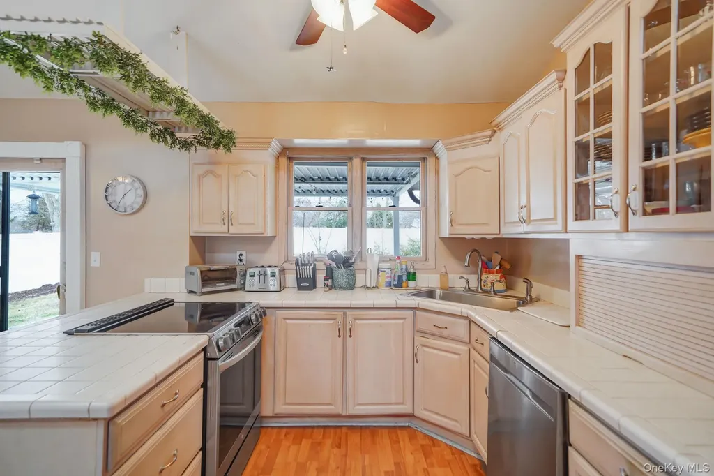 99 Rustic Avenue Medford NY 11763