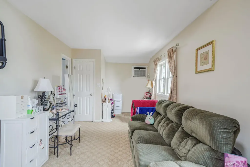 99 Rustic Avenue Medford NY 11763