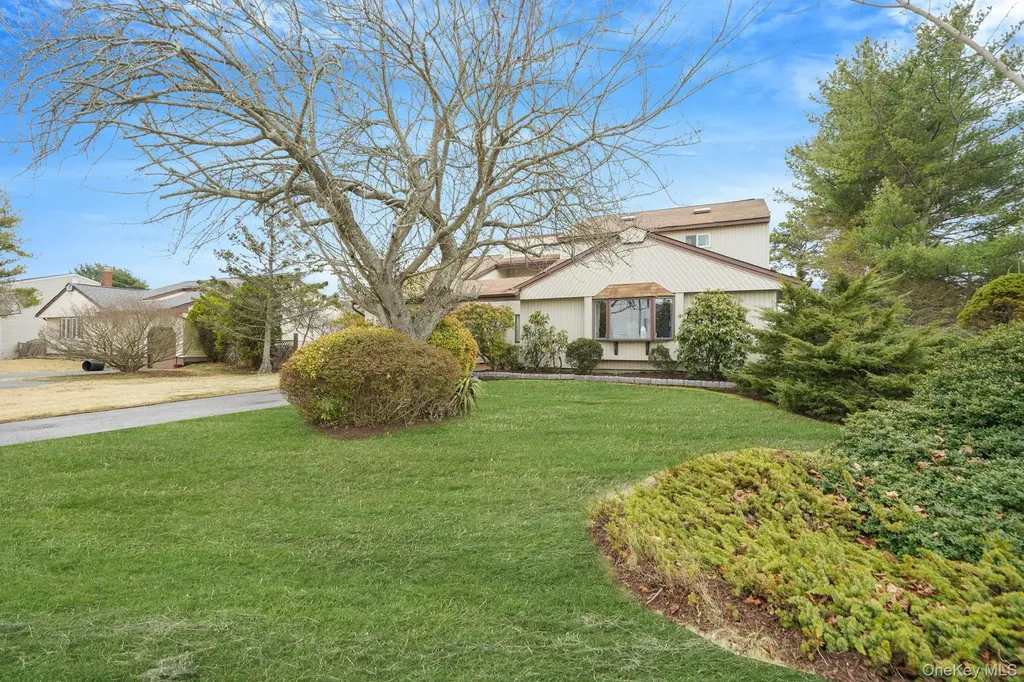 99 Rustic Avenue Medford NY 11763