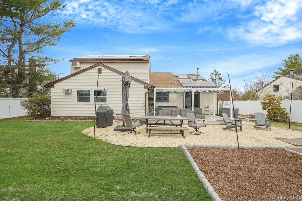 99 Rustic Avenue Medford NY 11763