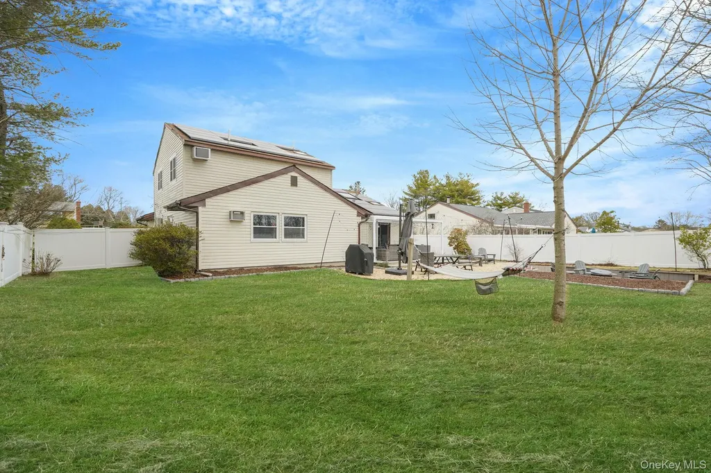 99 Rustic Avenue Medford NY 11763
