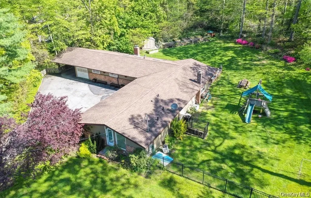 20 Cherry Lane Syosset NY 11791