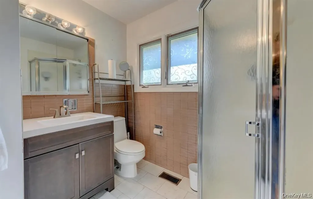 20 Cherry Lane Syosset NY 11791