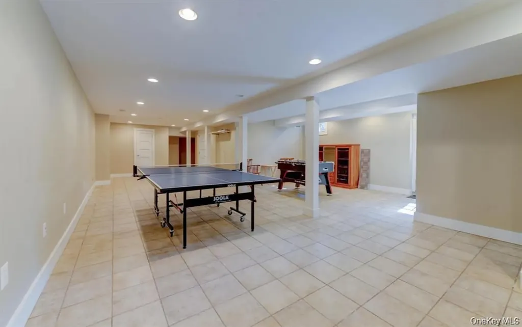 20 Cherry Lane Syosset NY 11791