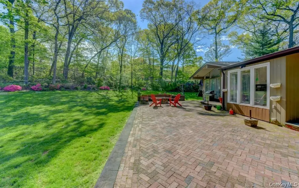 20 Cherry Lane Syosset NY 11791