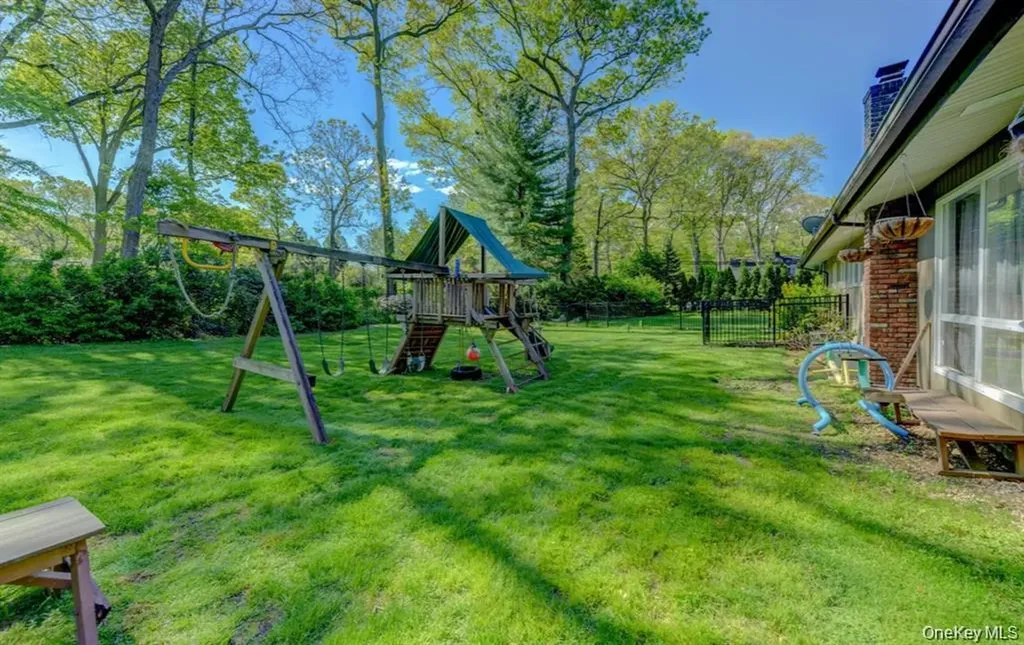 20 Cherry Lane Syosset NY 11791