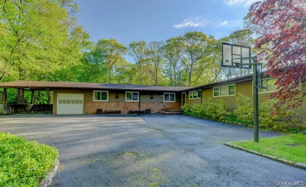 20 Cherry Lane Syosset NY 11791