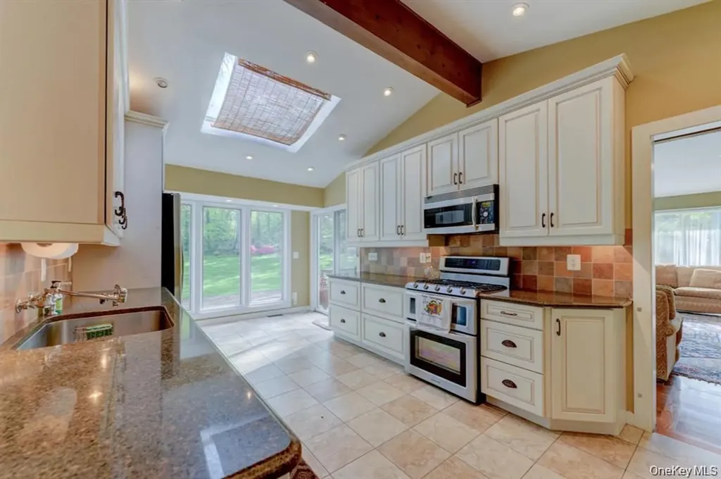 20 Cherry Lane Syosset NY 11791