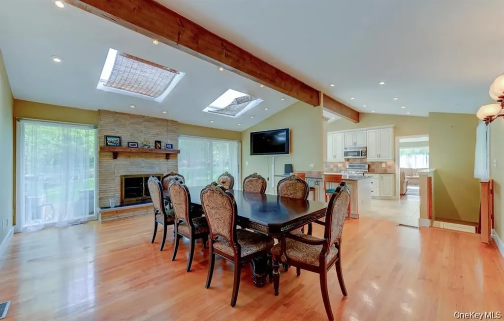 20 Cherry Lane Syosset NY 11791