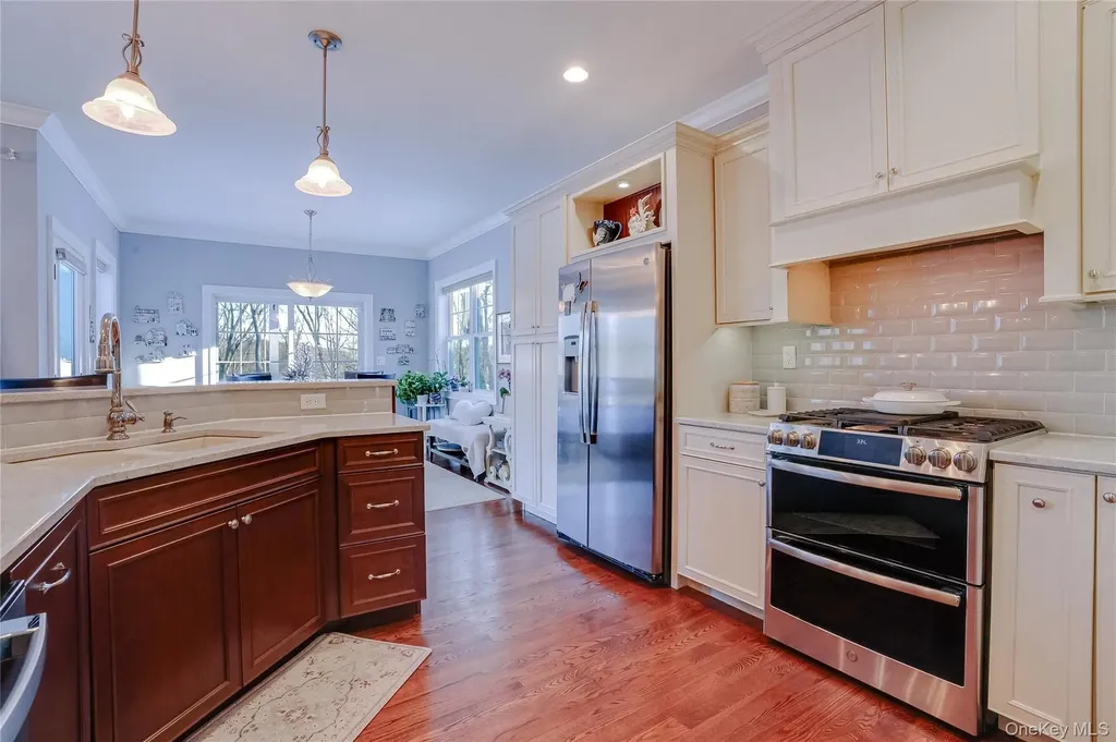 23 Swan Hollow New Windsor NY 12553