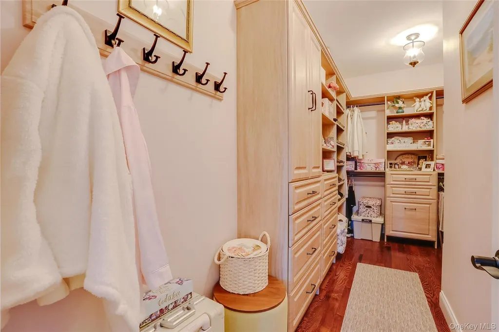 23 Swan Hollow New Windsor NY 12553