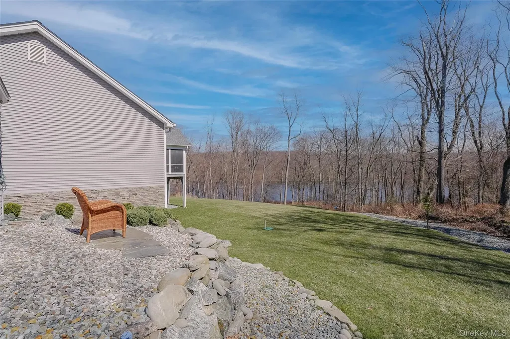 23 Swan Hollow New Windsor NY 12553