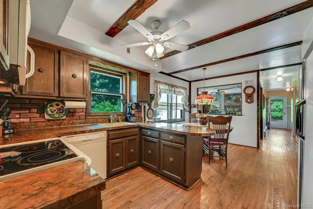 5 Catawba Drive West Nyack NY 10994