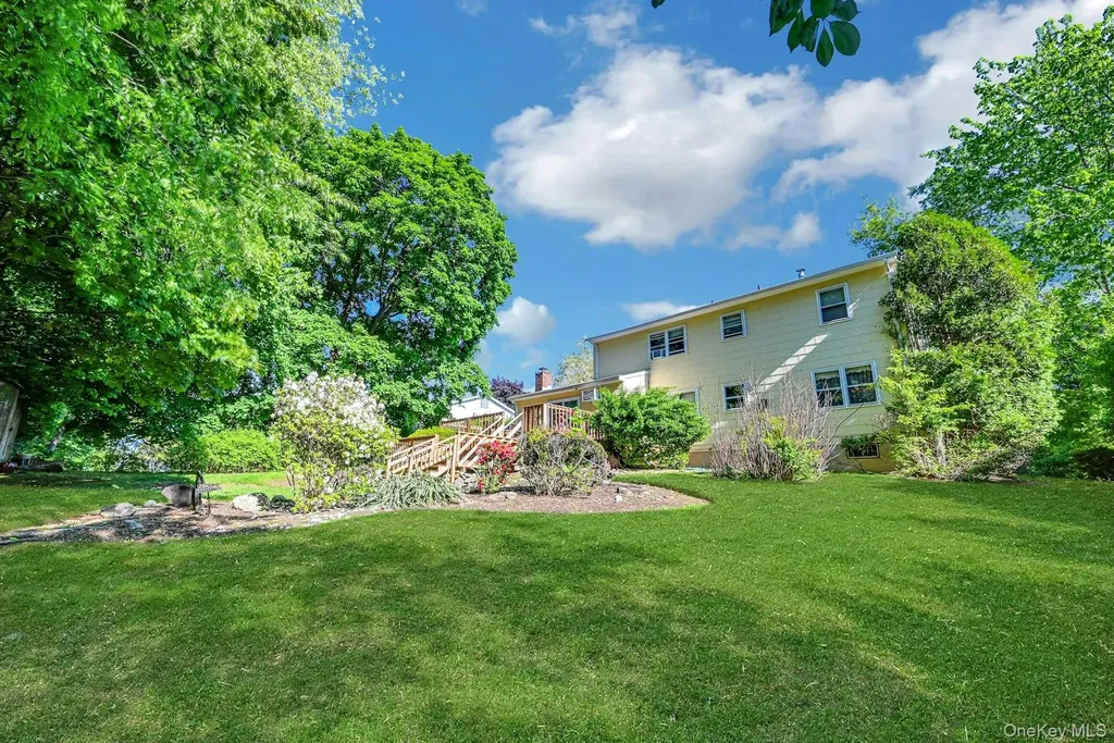 5 Catawba Drive West Nyack NY 10994