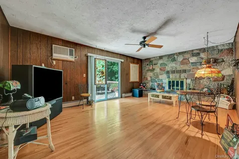 5 Catawba Drive West Nyack NY 10994