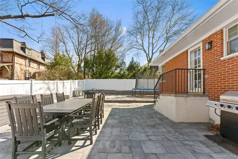 7 Olinda Avenue Hastings-on-hudson NY 10706