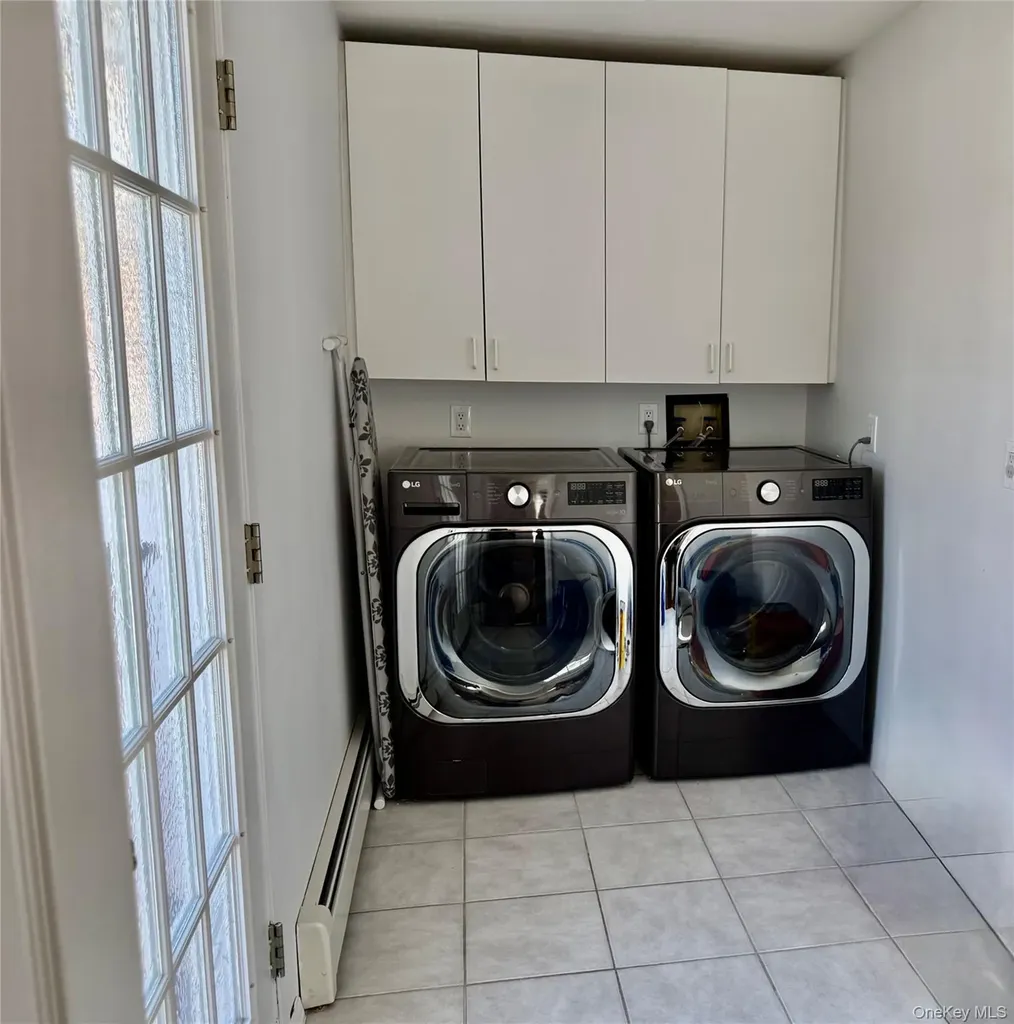 87 N Howell Avenue Centereach NY 11720