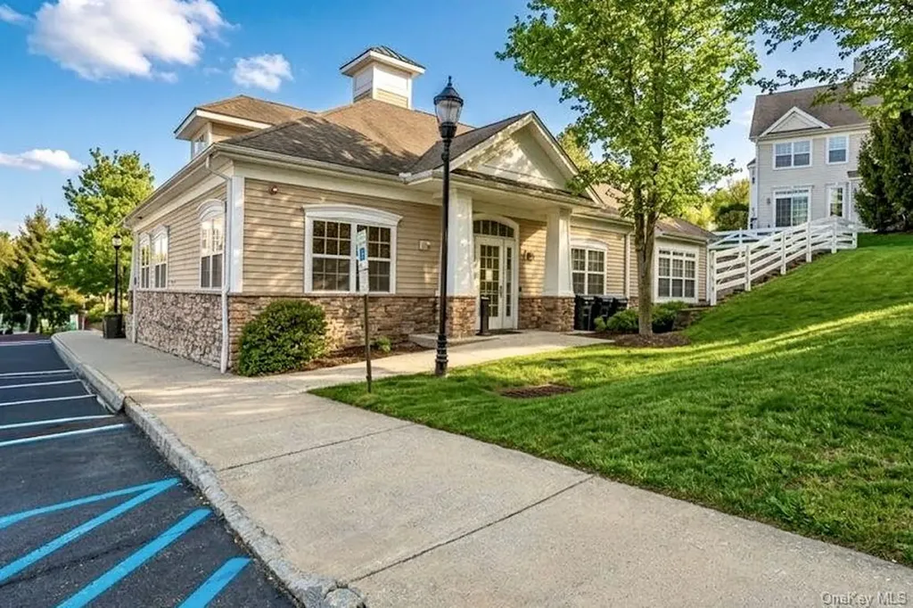 16 Webster Court Monroe NY 10950