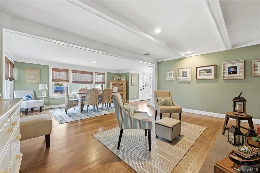 114 Araca Road Babylon NY 11702
