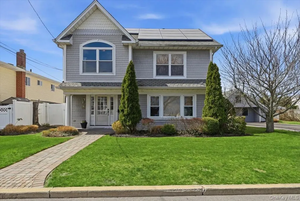 114 Araca Road Babylon NY 11702
