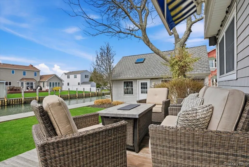 114 Araca Road Babylon NY 11702