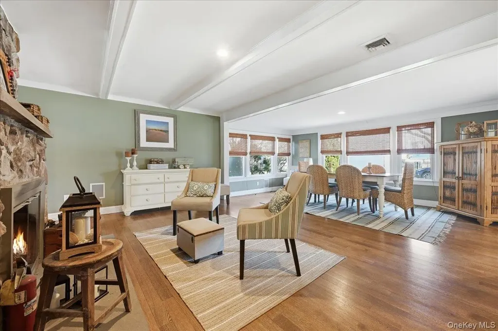 114 Araca Road Babylon NY 11702