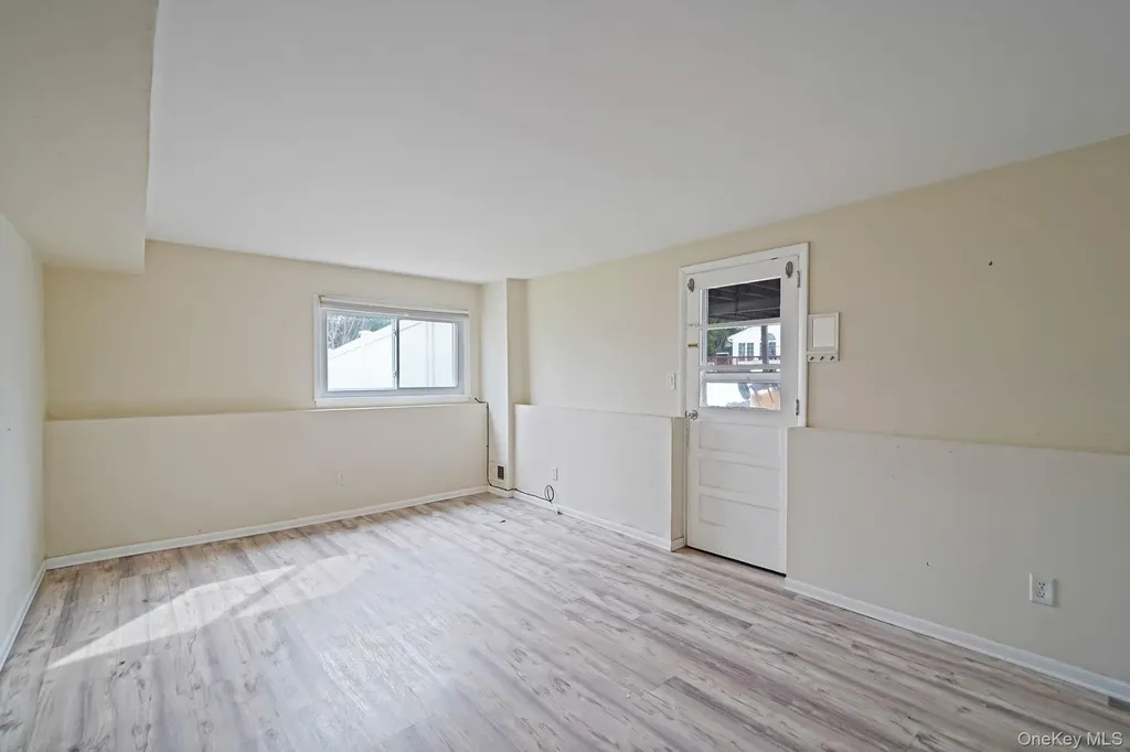 70 Boulevard Avenue West Islip NY 11795