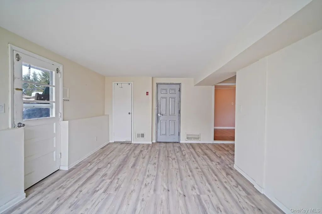 70 Boulevard Avenue West Islip NY 11795