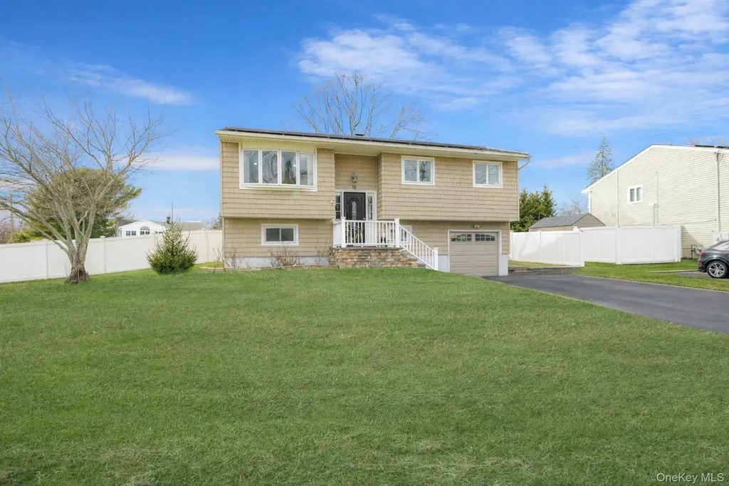 70 Boulevard Avenue West Islip NY 11795