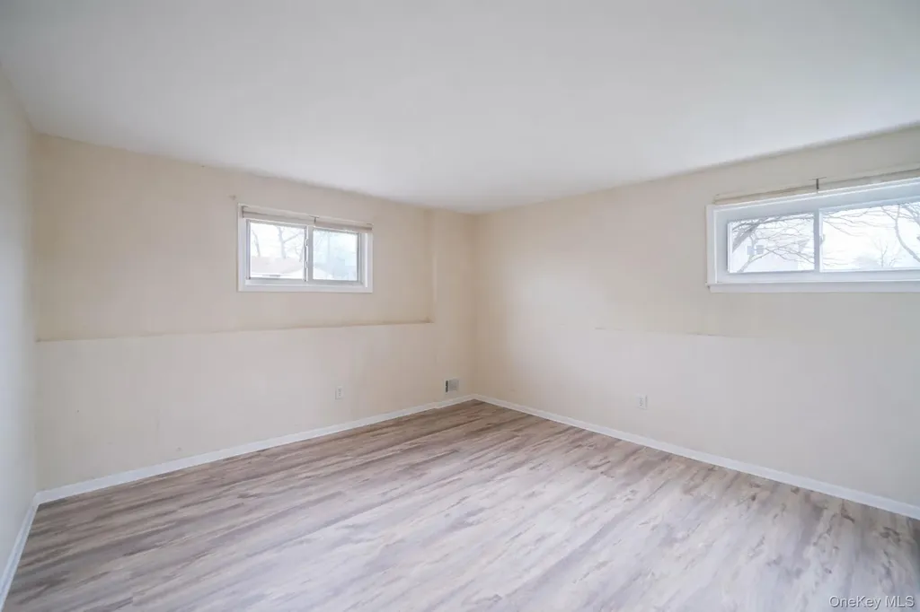 70 Boulevard Avenue West Islip NY 11795