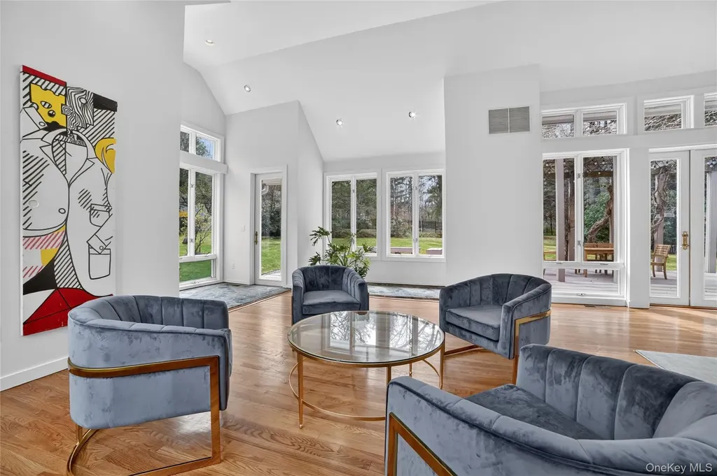 360 Crow Hill Road Mount Kisco NY 10549