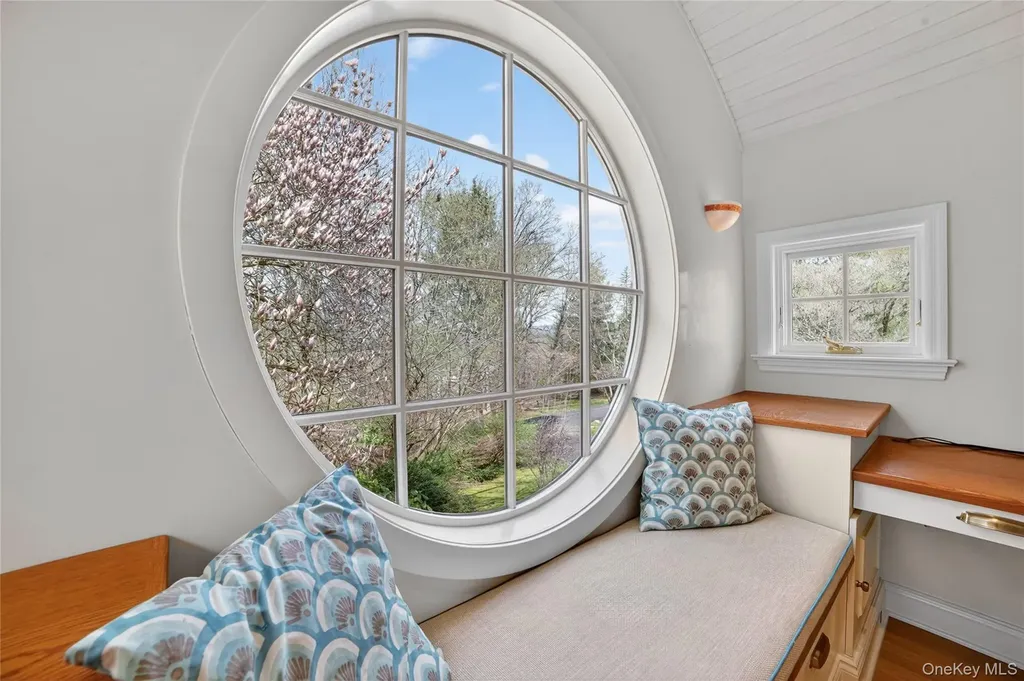 360 Crow Hill Road Mount Kisco NY 10549