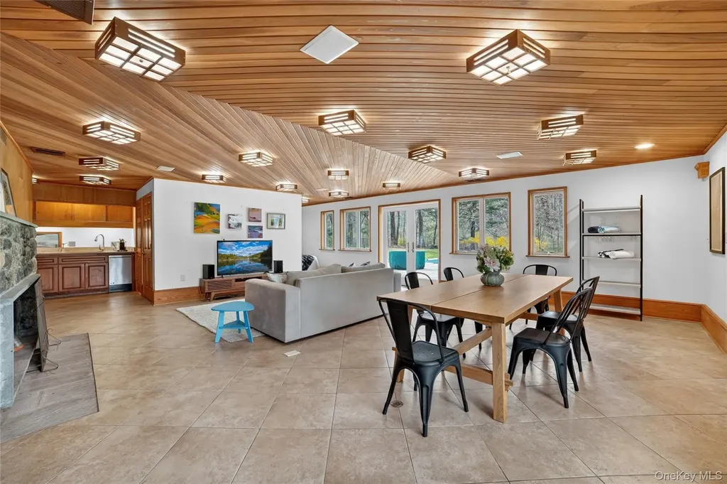 360 Crow Hill Road Mount Kisco NY 10549