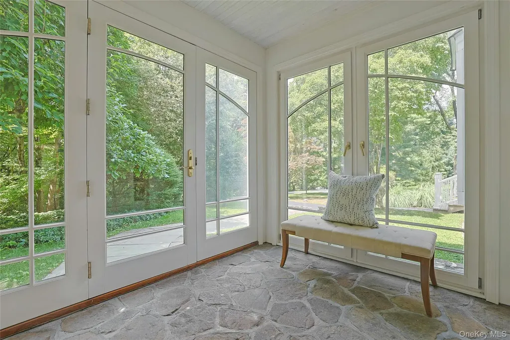 360 Crow Hill Road Mount Kisco NY 10549