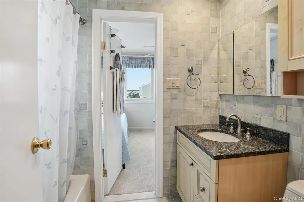 556 Dune Road Westhampton NY 11977