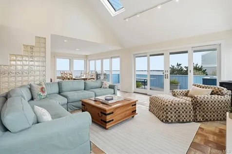 556 Dune Road Westhampton NY 11977