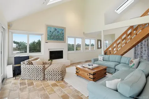 556 Dune Road Westhampton NY 11977