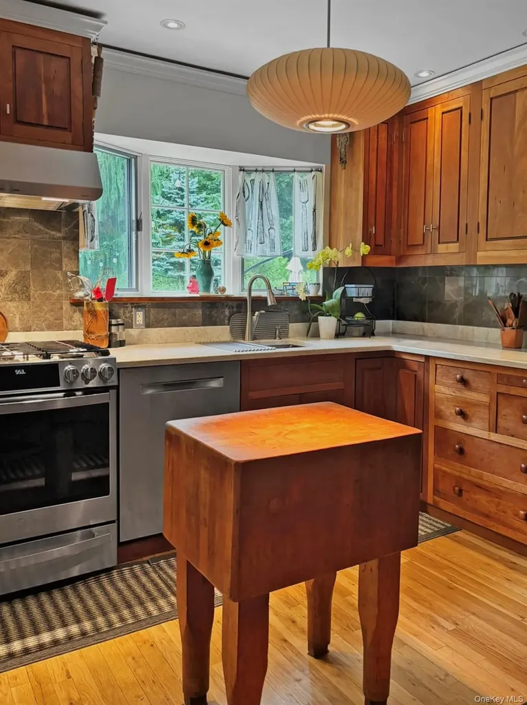 10 Spruce Lane Garrison NY 10524