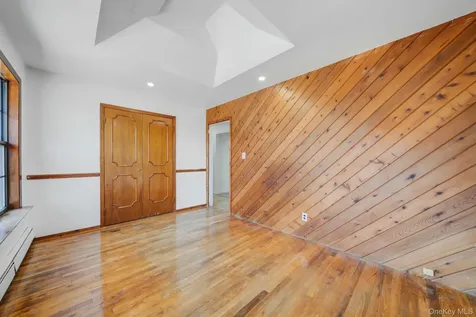 676 Bohemia Parkway Sayville NY 11782