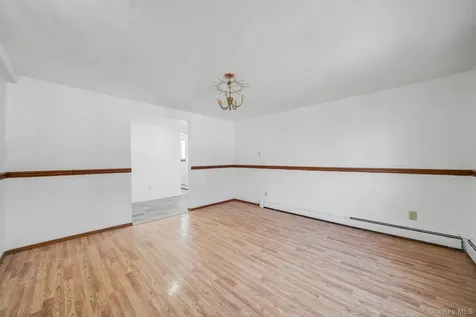 676 Bohemia Parkway Sayville NY 11782